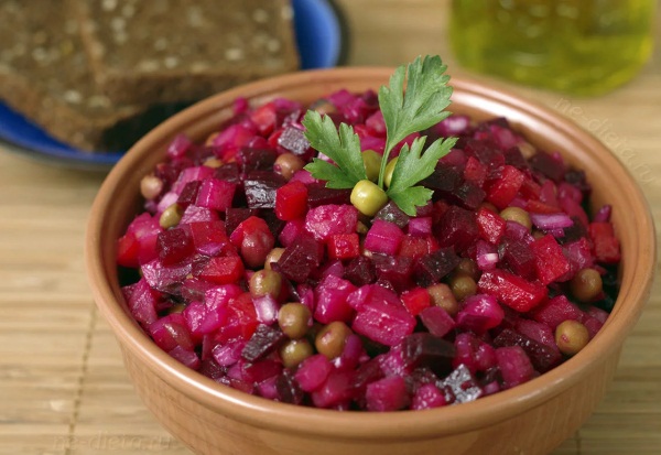 Признаки больной печени у женщины на коже, лице, симптомы, лечение